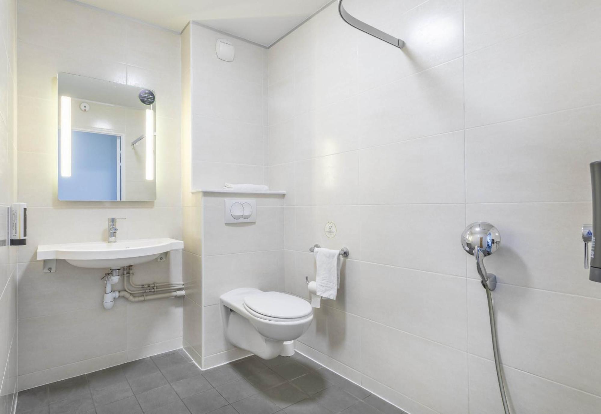 B&B Hotel Marseille Les Ports ภายนอก รูปภาพ