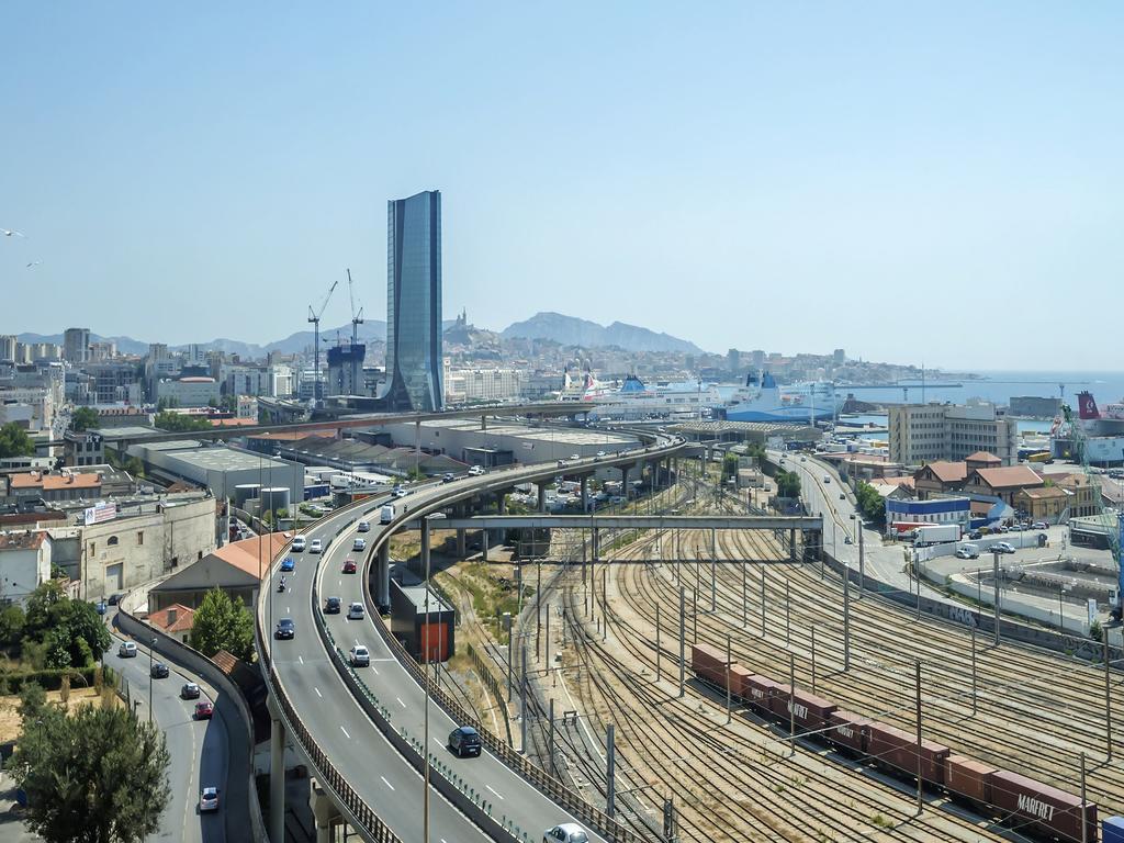 B&B Hotel Marseille Les Ports ภายนอก รูปภาพ